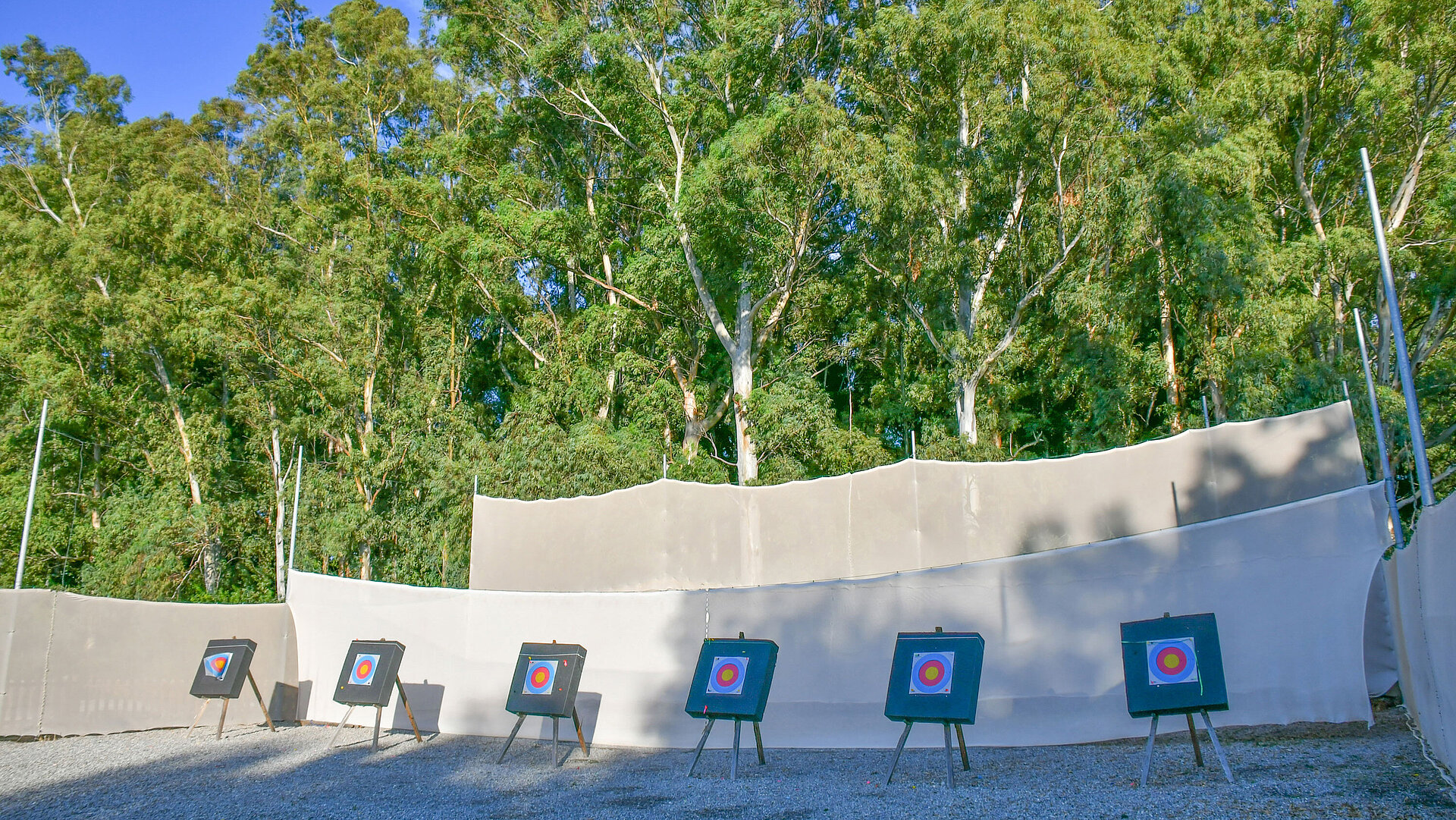 Archery range with colourful targets at Maritim Resort Calabria for sporty leisure activities