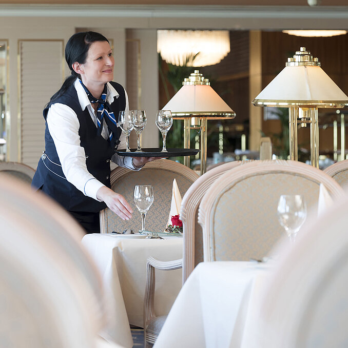 Restaurant service | Maritim Seehotel Timmendorfer Strand
