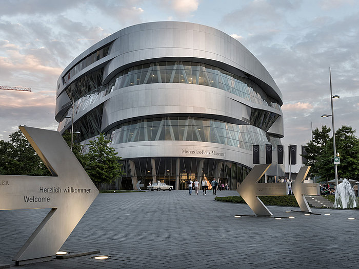 Mercedes Benz Museum | Maritim Hotel Stuttgart