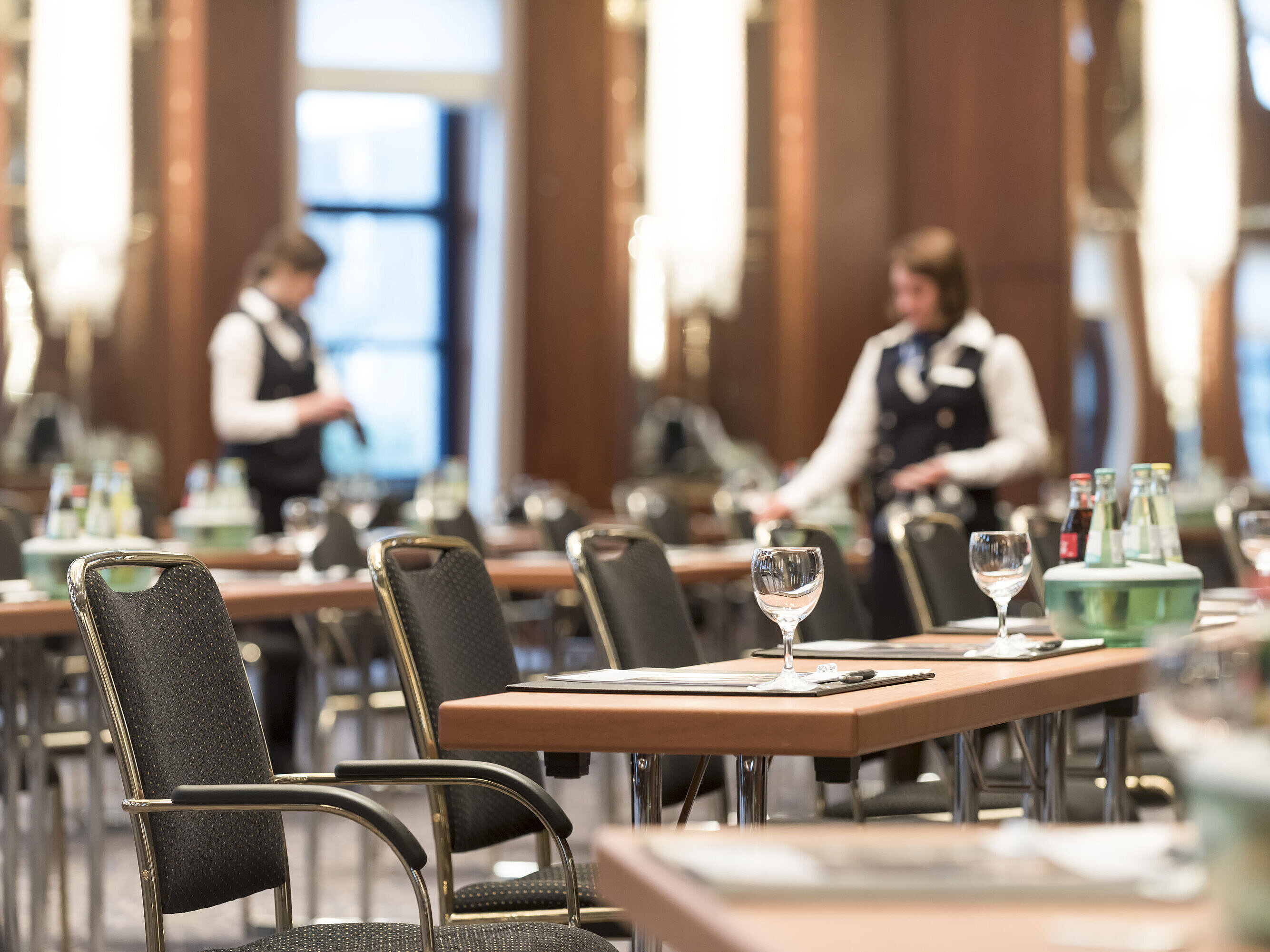 Beethoven hall at Maritim Hotel Bonn, set up for conferences with drinks and professional service staff.