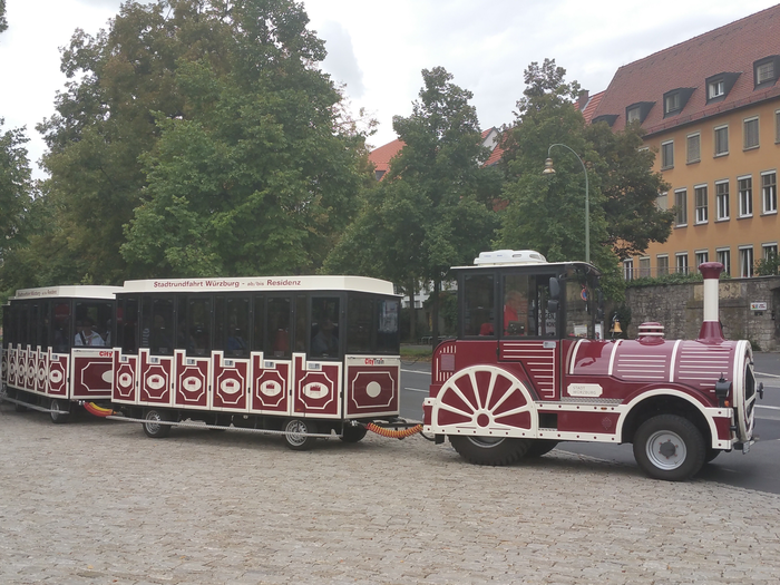 Stadtrundfahrt mit City Tour